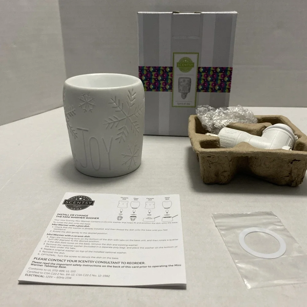 Scentsy Spirt Of Joy  Holiday/ Winter Snowflake Warmer‎ In Box # L70572